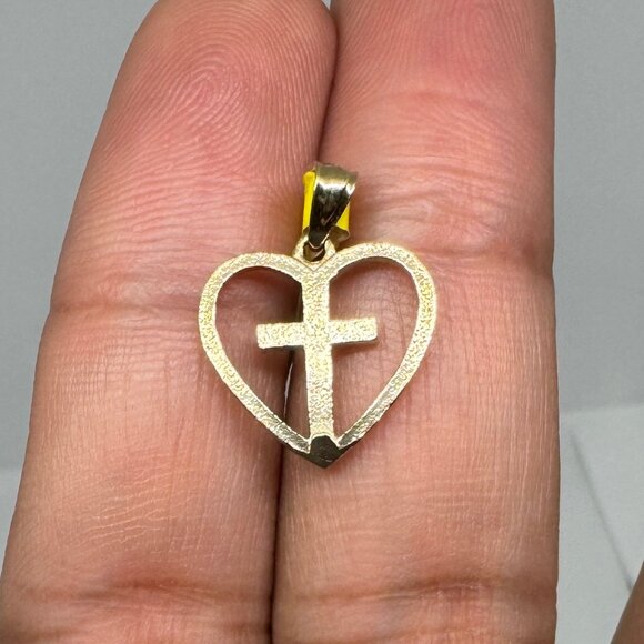 14KT Gold Heart Cross Cubic Zirconia Cute Women Girls Cute Charm Pendants - Picture 3 of 3